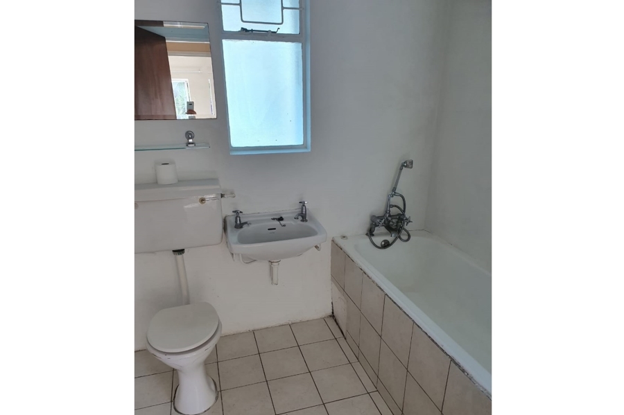 1 Bedroom Property for Sale in Walmer Eastern Cape